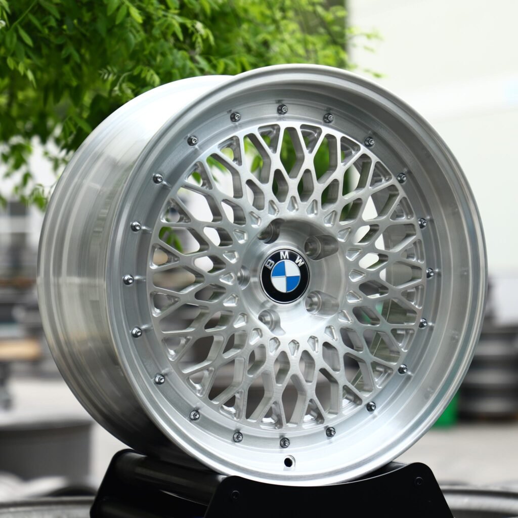 BMW M5 wheels – Silver Mesh Riveted Polished Lip (BMW OEM-Style), angled view