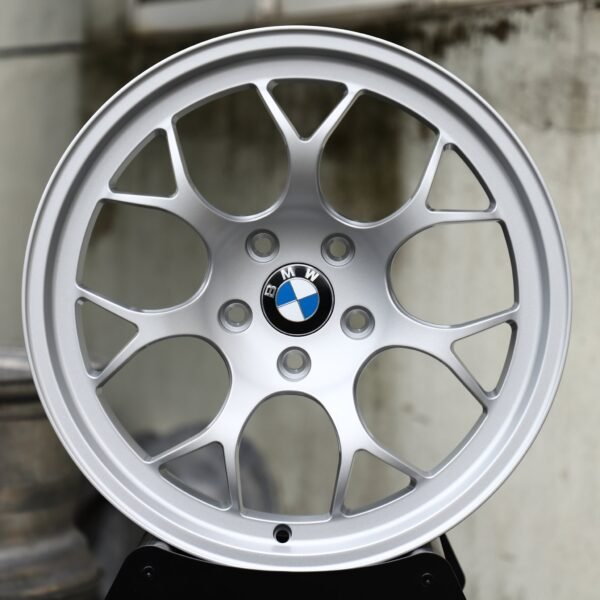 BMW M3 wheels – Brushed Silver 5-Hole Classic (BMW OEM-Style), front view
