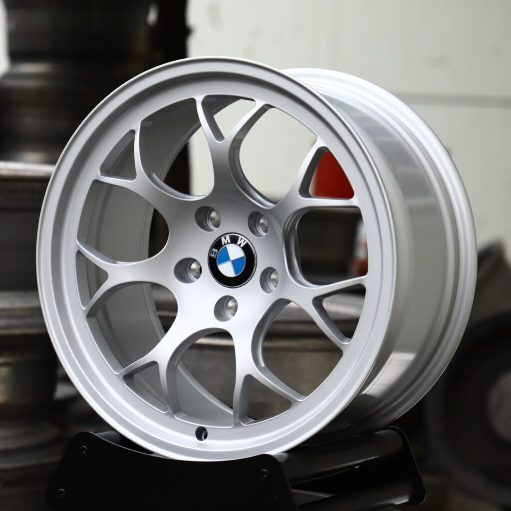 BMW M5 wheels – Silver Y-Spoke Mesh (BMW OEM-Style), angled view