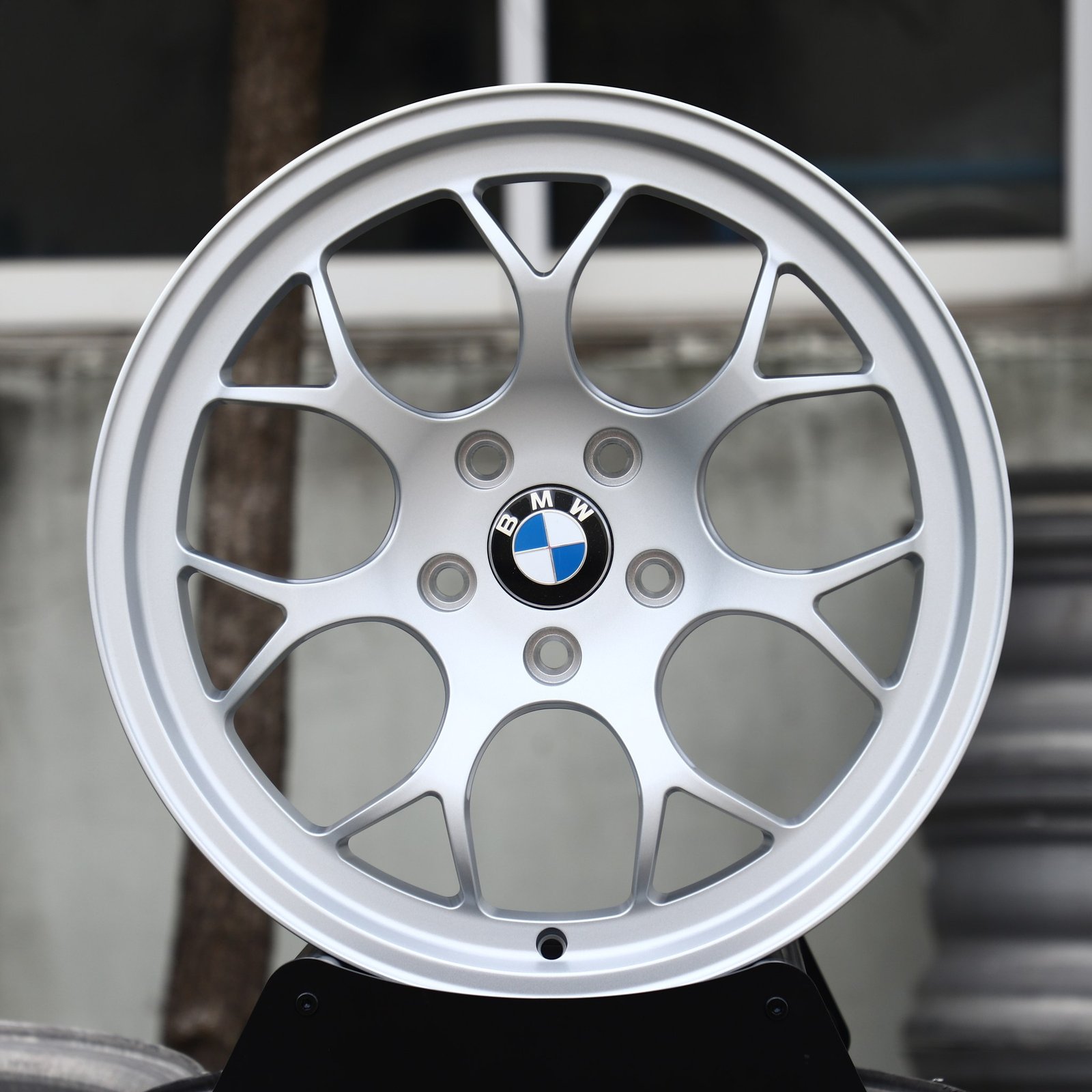BMW M3 wheels – Silver Y-Spoke Mesh (BMW OEM-Style), front view