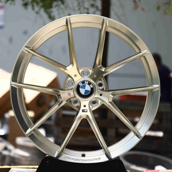 BMW M3 wheels – Gold (BMW Style 763M), front view