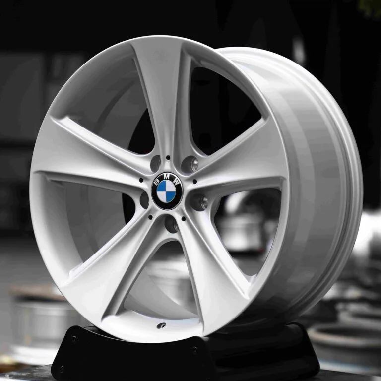 BMW 5 Series / M5 Forged Wheels – Bright Silver 5-Spoke, front view