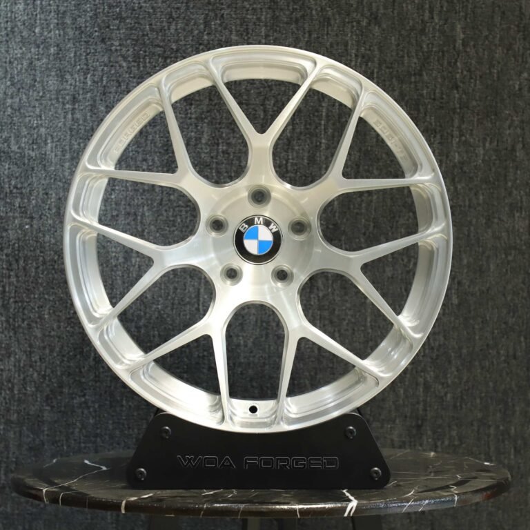 BMW 5 Series wheels – Brushed Silver 7 Y-Spoke, front view