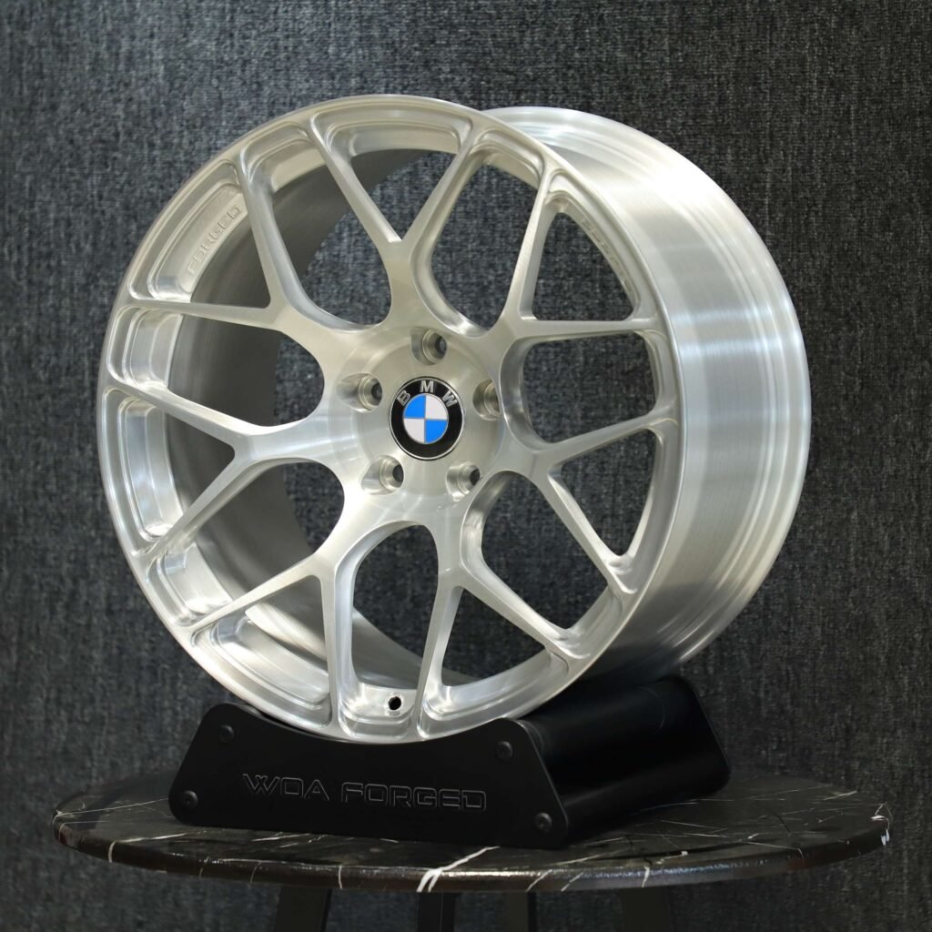 BMW M3 F80 wheels – Brushed Silver 7 Y-Spoke, lip and barrel detail