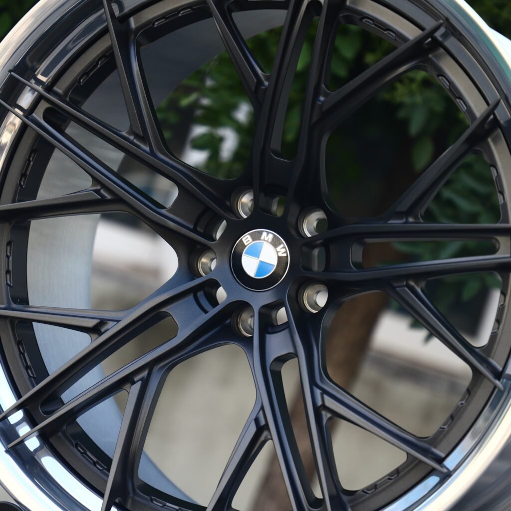 BMW M3 F80 wheels – Custom Finish 2-Piece 10 Y-Spoke, lip and barrel detail