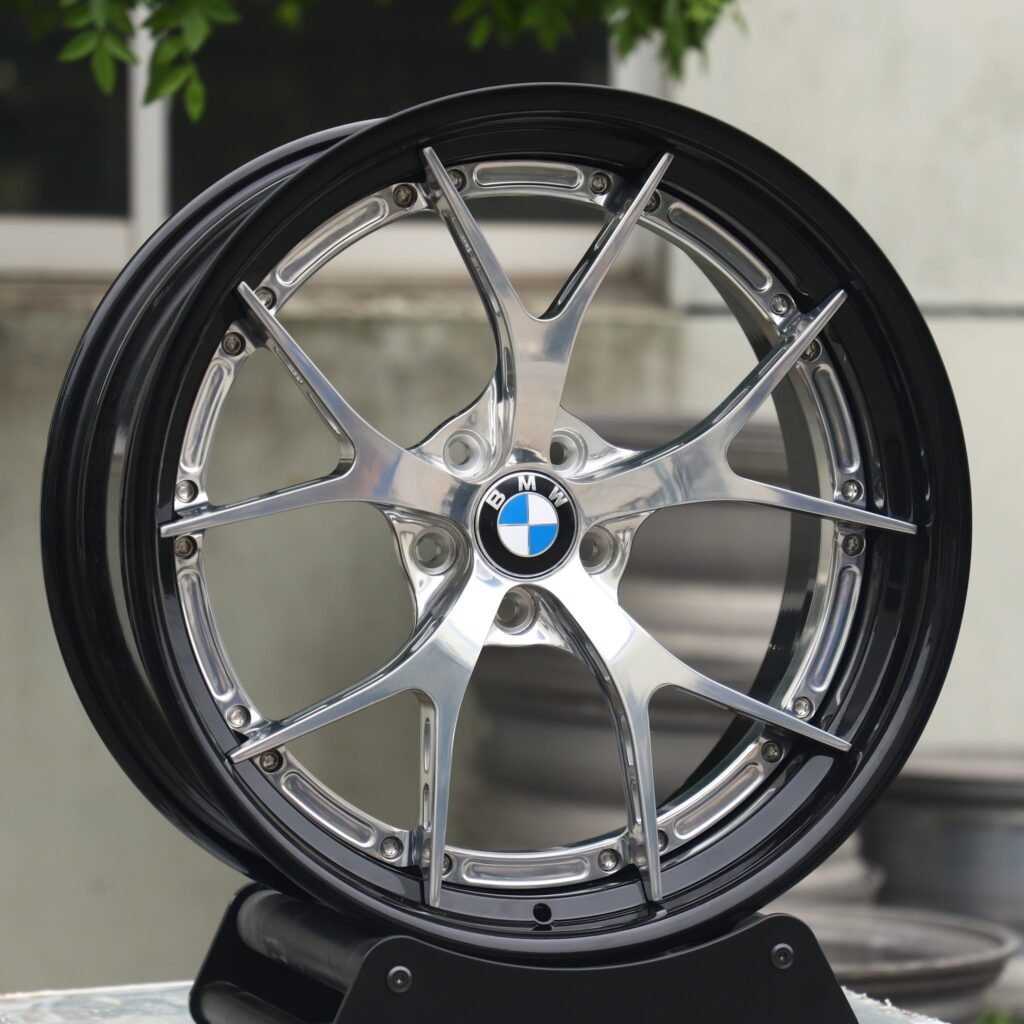 BMW 5 Series wheels – Custom Finish 2-Piece, front view