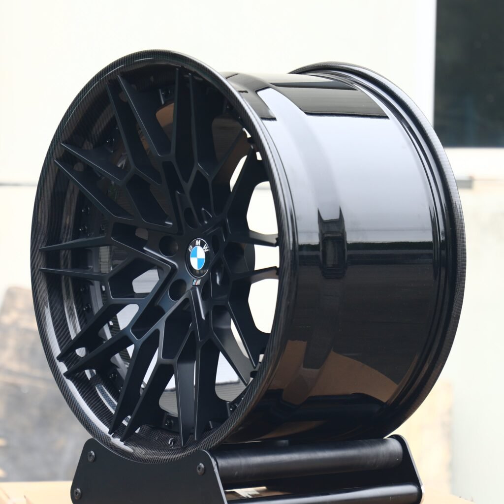 5x114.3 wheels – Gloss Black 2-Piece Carbon Fibre (HRE P200-Style), side view