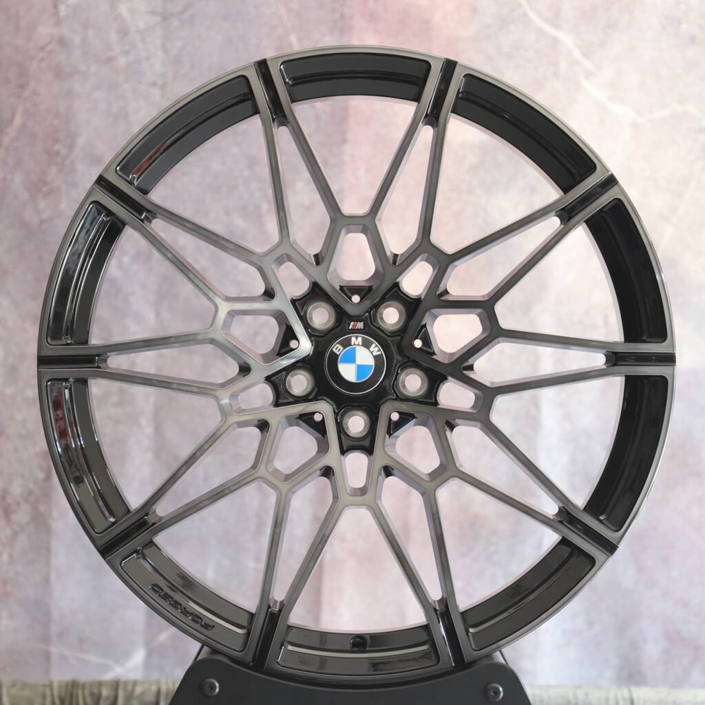 BMW M3 F80 wheels – Gloss Black 5-Spoke Cut-Out Machined Face (BMW Style 826M), lip and barrel detail