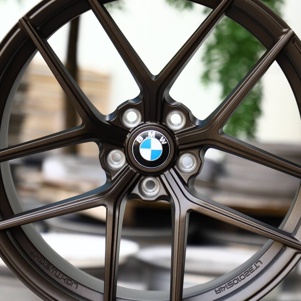 BMW M3 F80 wheels – Gloss Black / Bronze 5 Y-Spoke (BMW Style 763M), lip and barrel detail