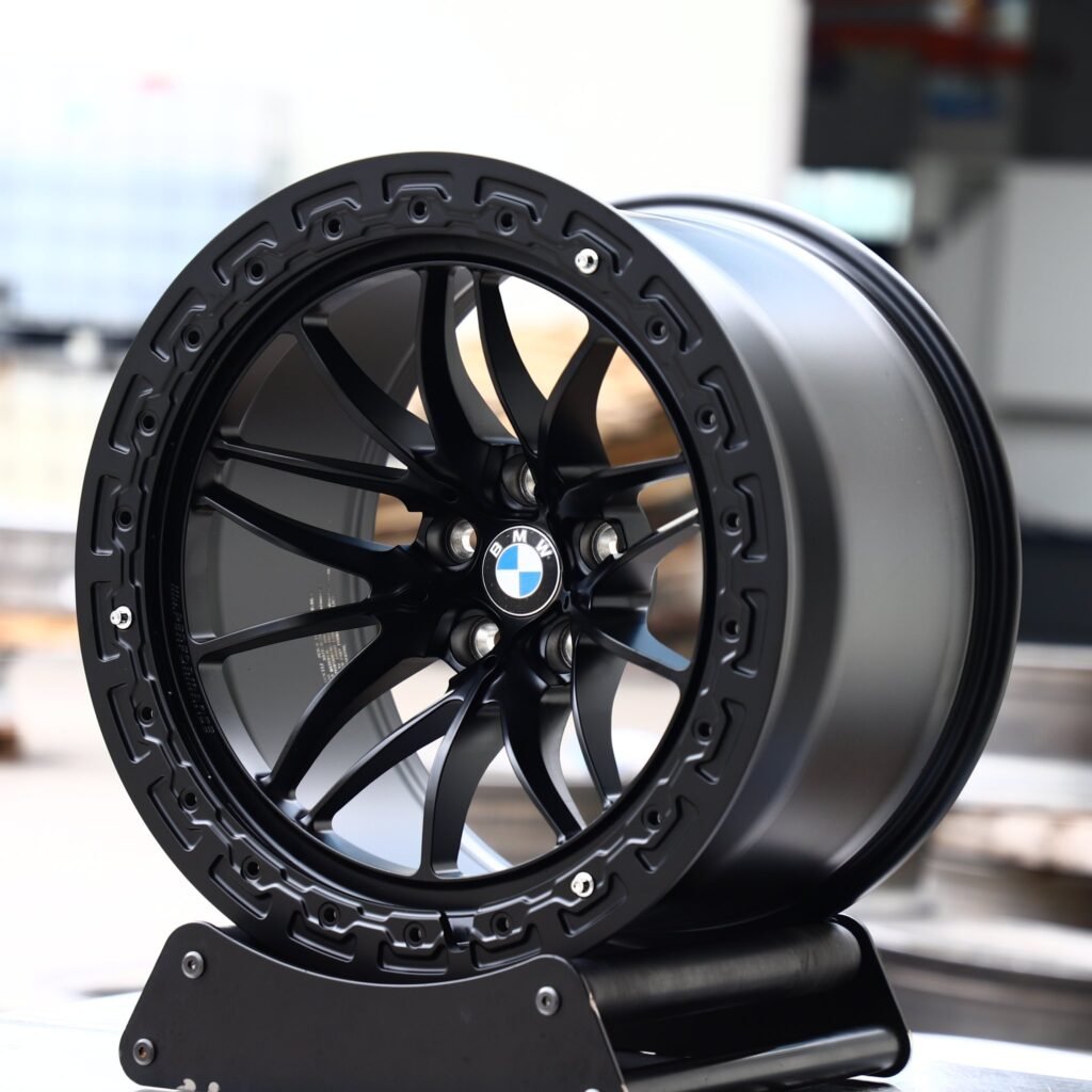 BMW M4 F82 wheels – Gloss Black Custom Beadlock (BMW OEM-Style), angled view
