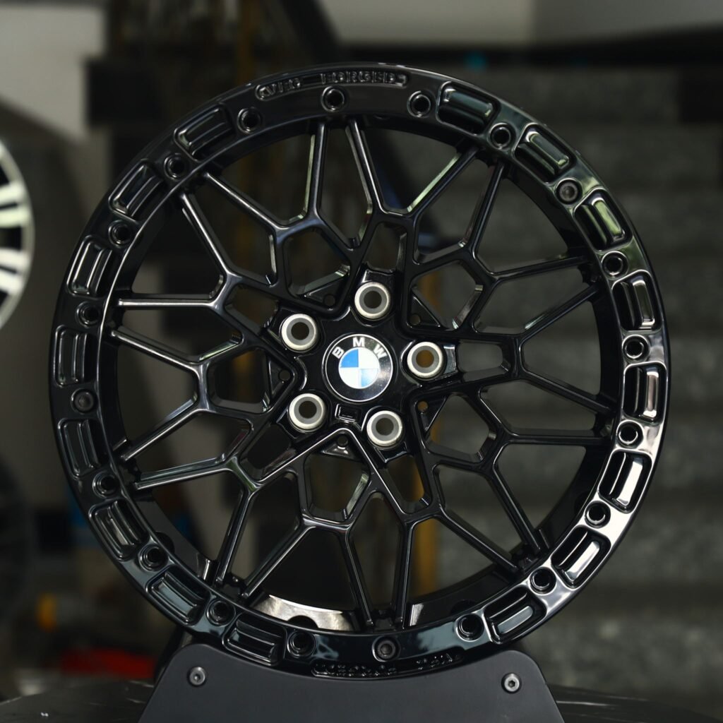 Chevrolet Camaro wheels – Gloss Black Cut-Out, front view