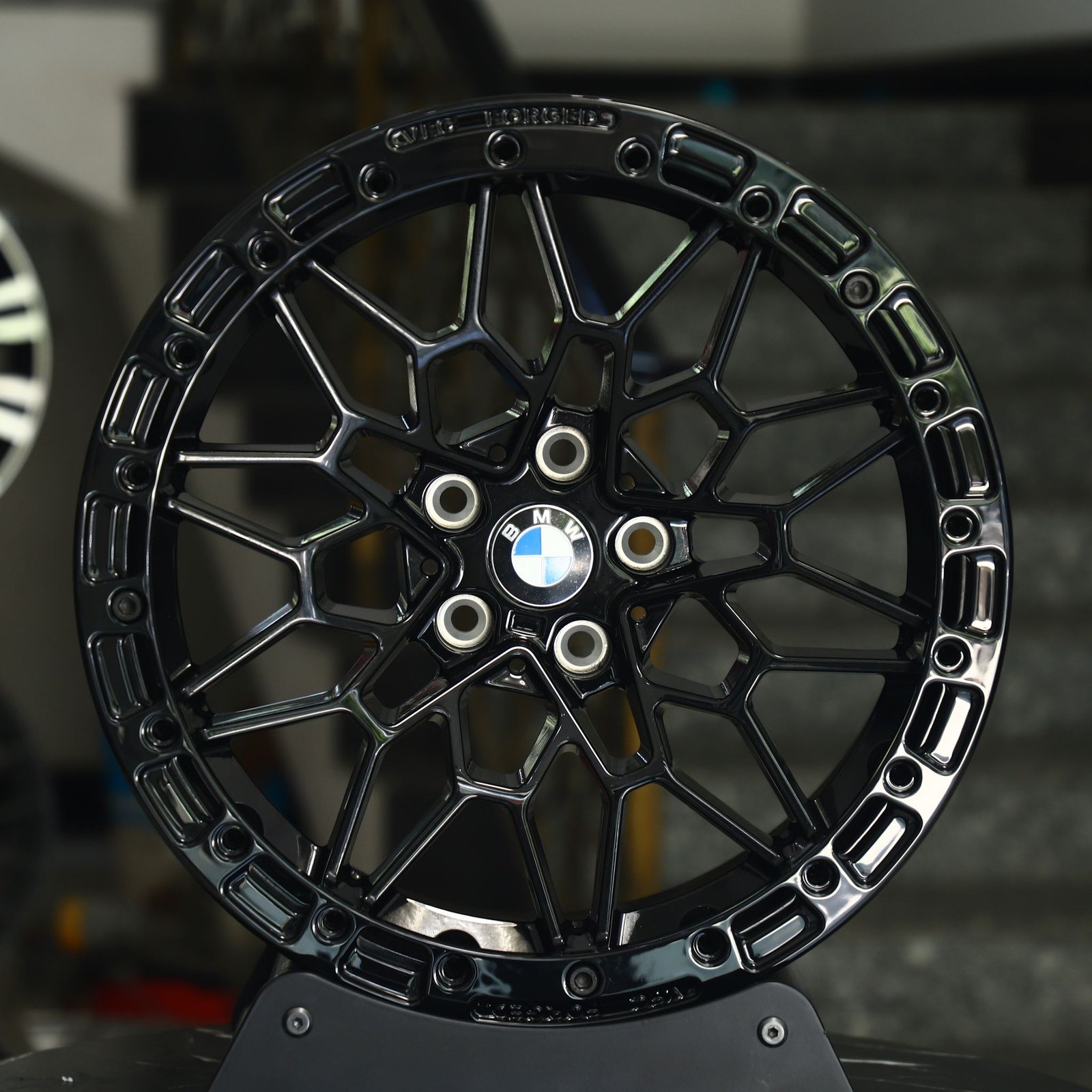Chevrolet Camaro wheels – Gloss Black Cut-Out, front view