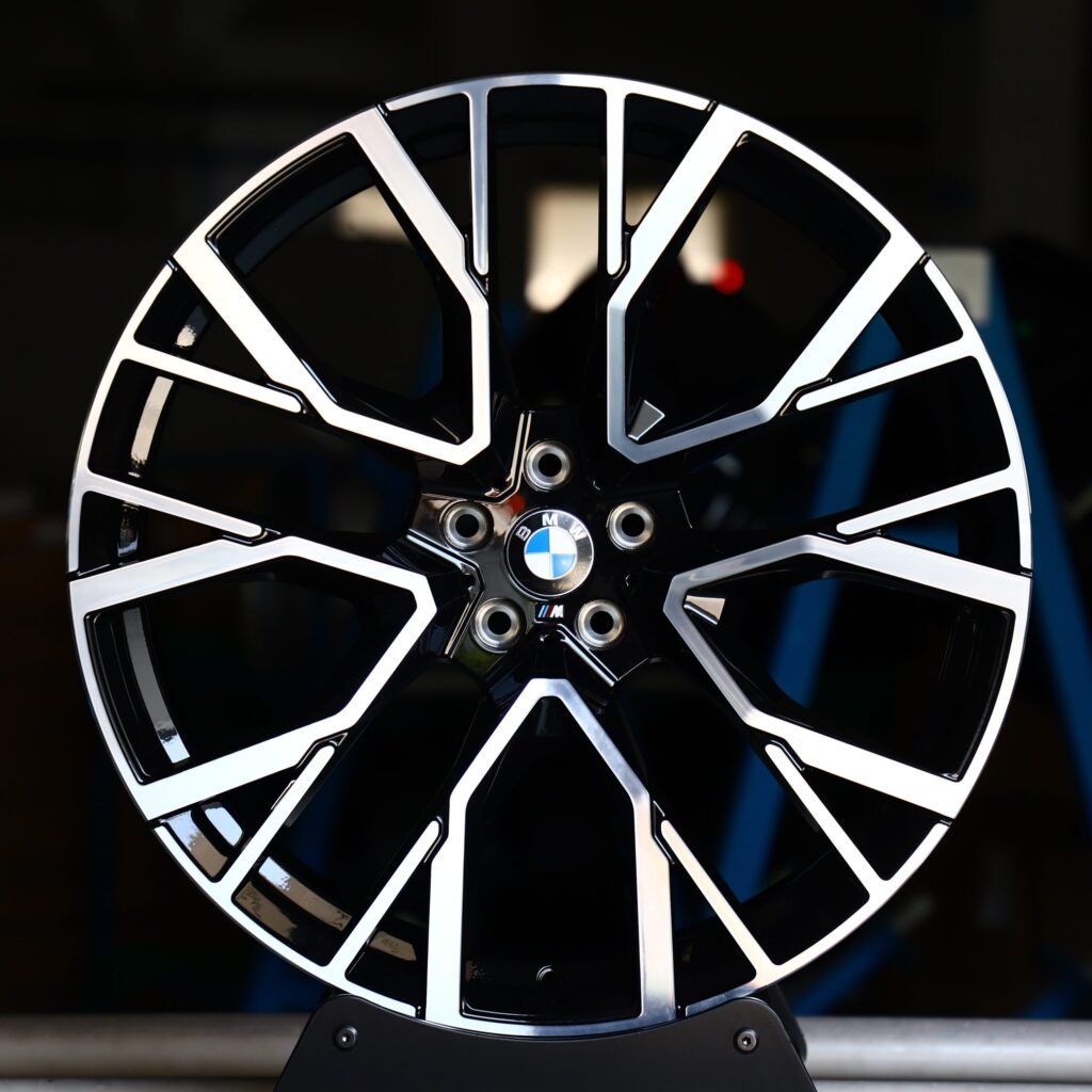 BMW 5 Series wheels – Gloss Black Machined Face, front view