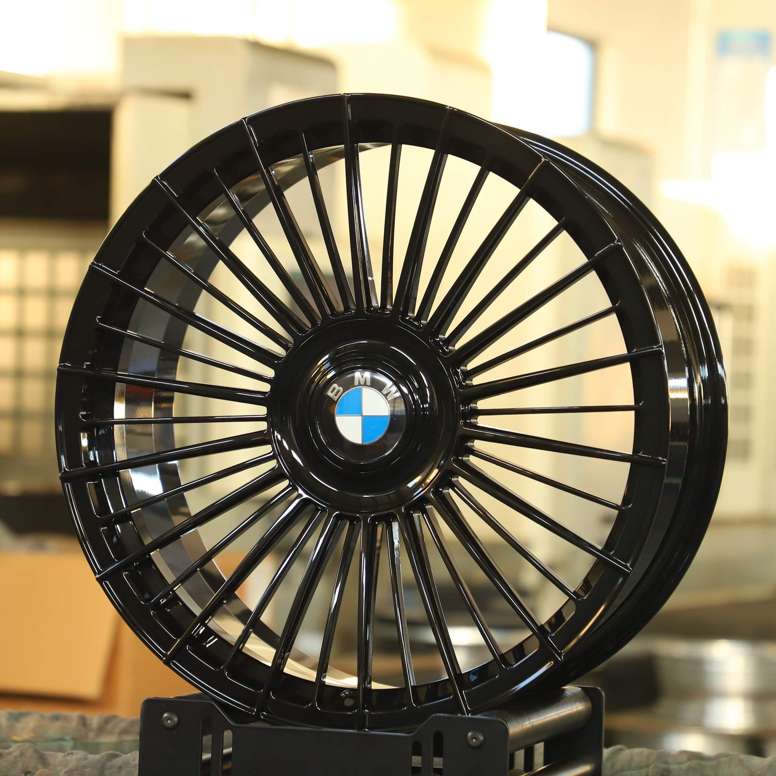 BMW 5 Series wheels – Gloss Black Multi-Spoke, front view