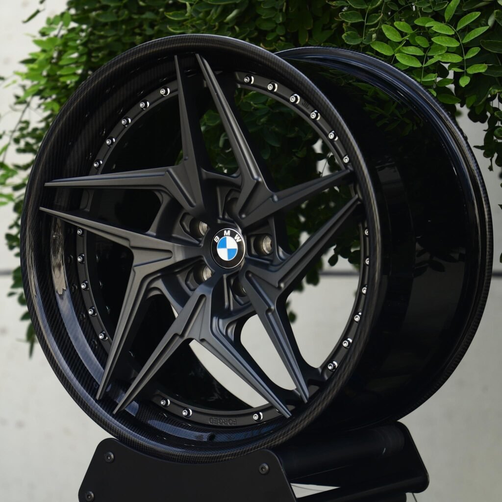 BMW 3 Series wheels – Gray / Gloss Black 2-Piece Directional, angled view