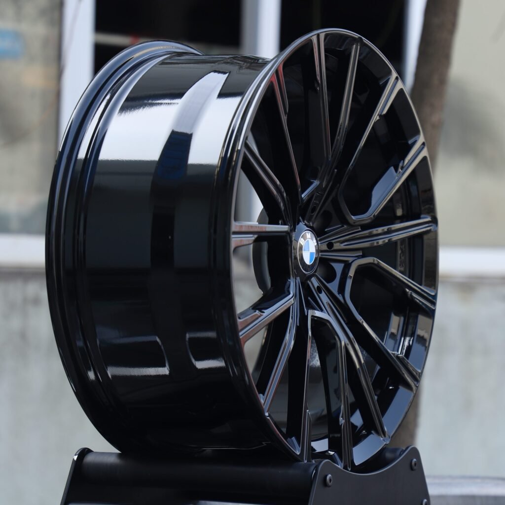 BMW M3 F80 wheels – Matte Silver 5 W-Spoke, lip and barrel detail