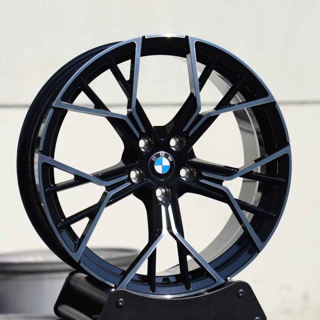BMW 3 Series wheels – Matte Silver Cross-Spoke Machined Face (BMW Style 763M), angled view