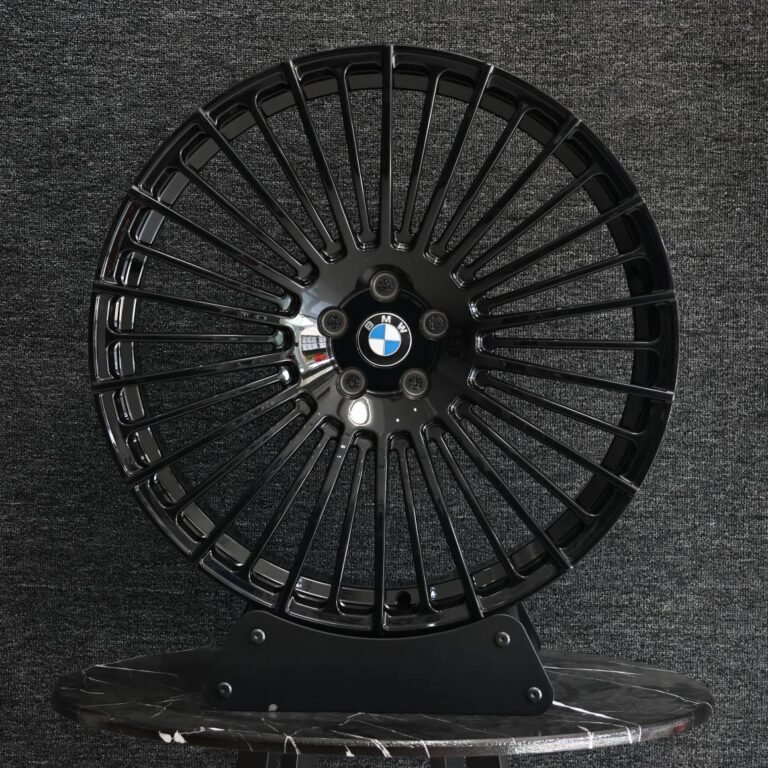 BMW 5 Series wheels – Matte Silver Multi-Spoke, front view