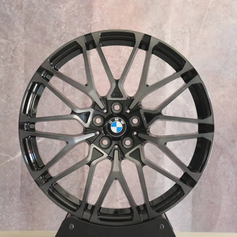 BMW 5 Series wheels – Matte Silver Split-Spoke Machined Face (BMW Style 826M), front view