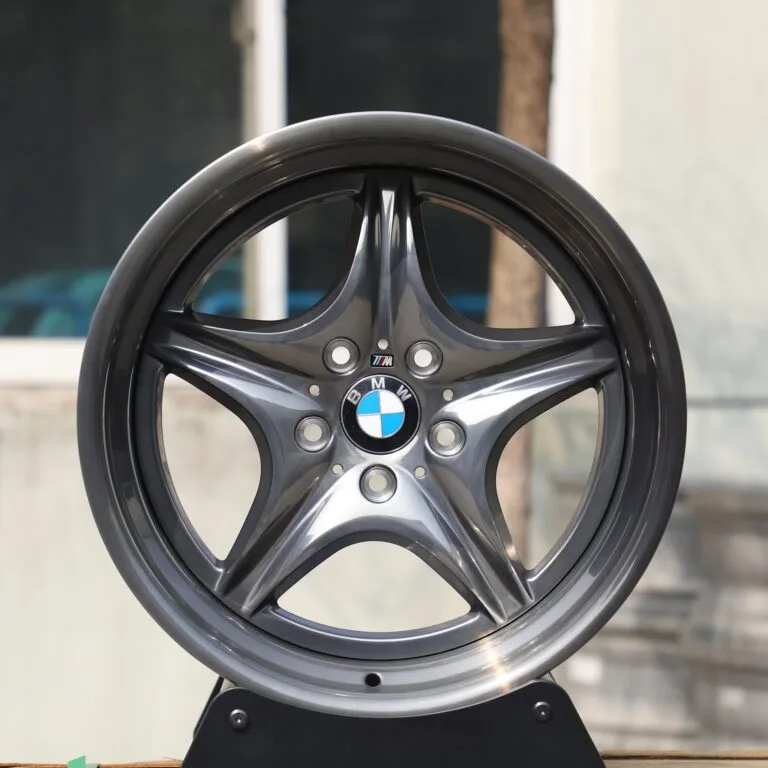 BMW 5 Series / 3 Series Forged Wheels – Metallic Gray 2-Piece 5-Star Spoke Deep Lip, front view