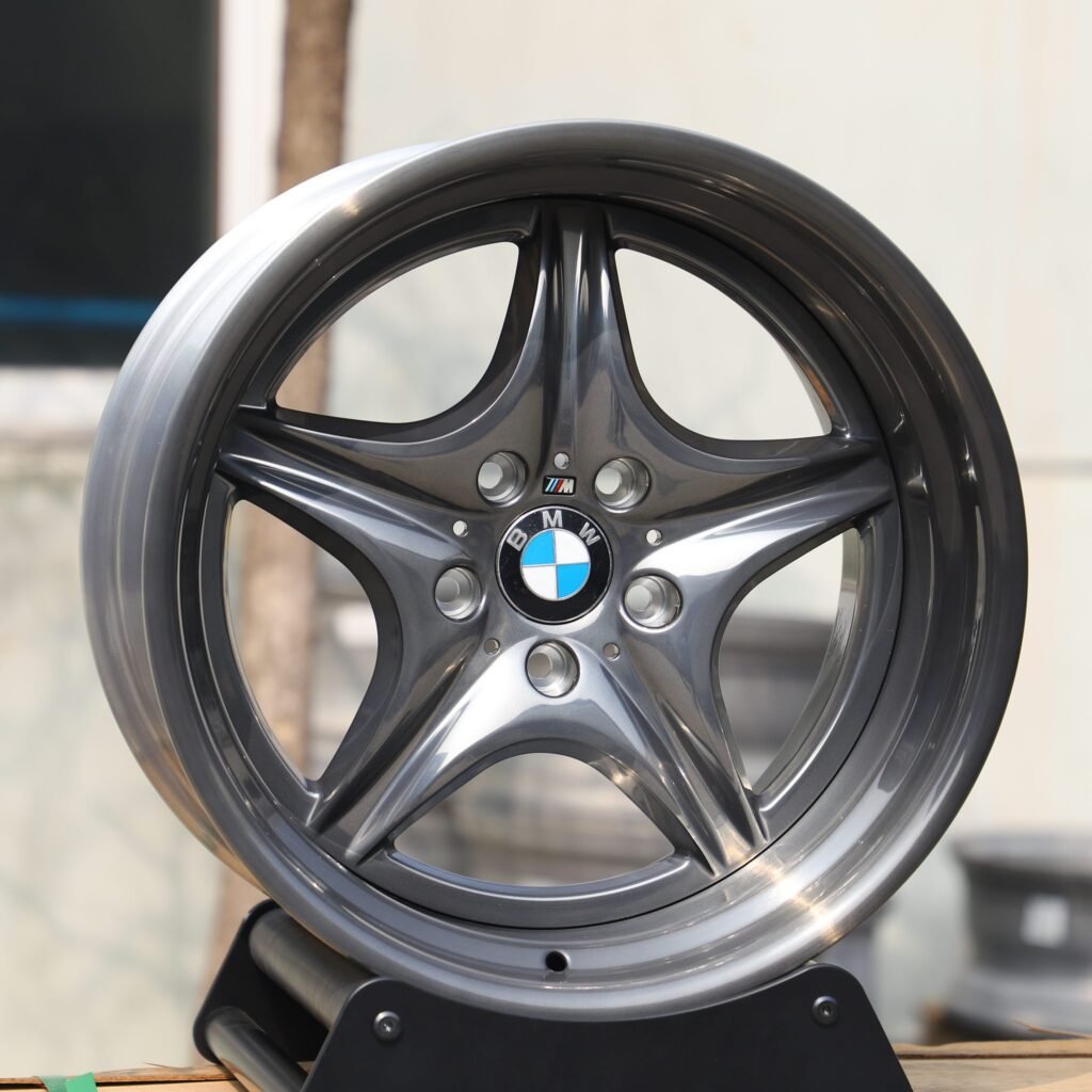BMW 3 Series wheels – Metallic Gray 2-Piece 5-Star Spoke Deep Lip, angled view