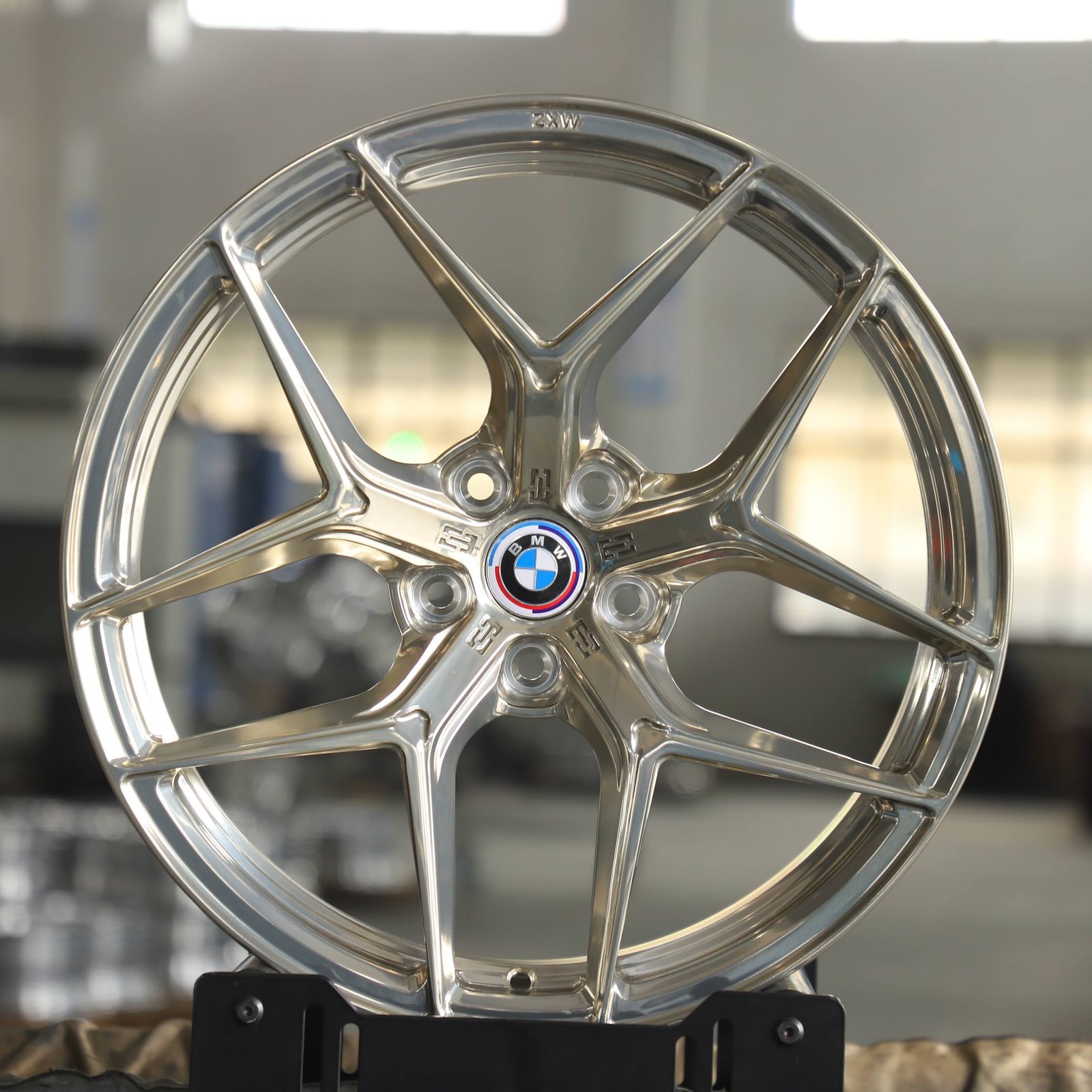 BMW 5 Series wheels – Polished Transparent Frozen Gold 5-Spoke, front view