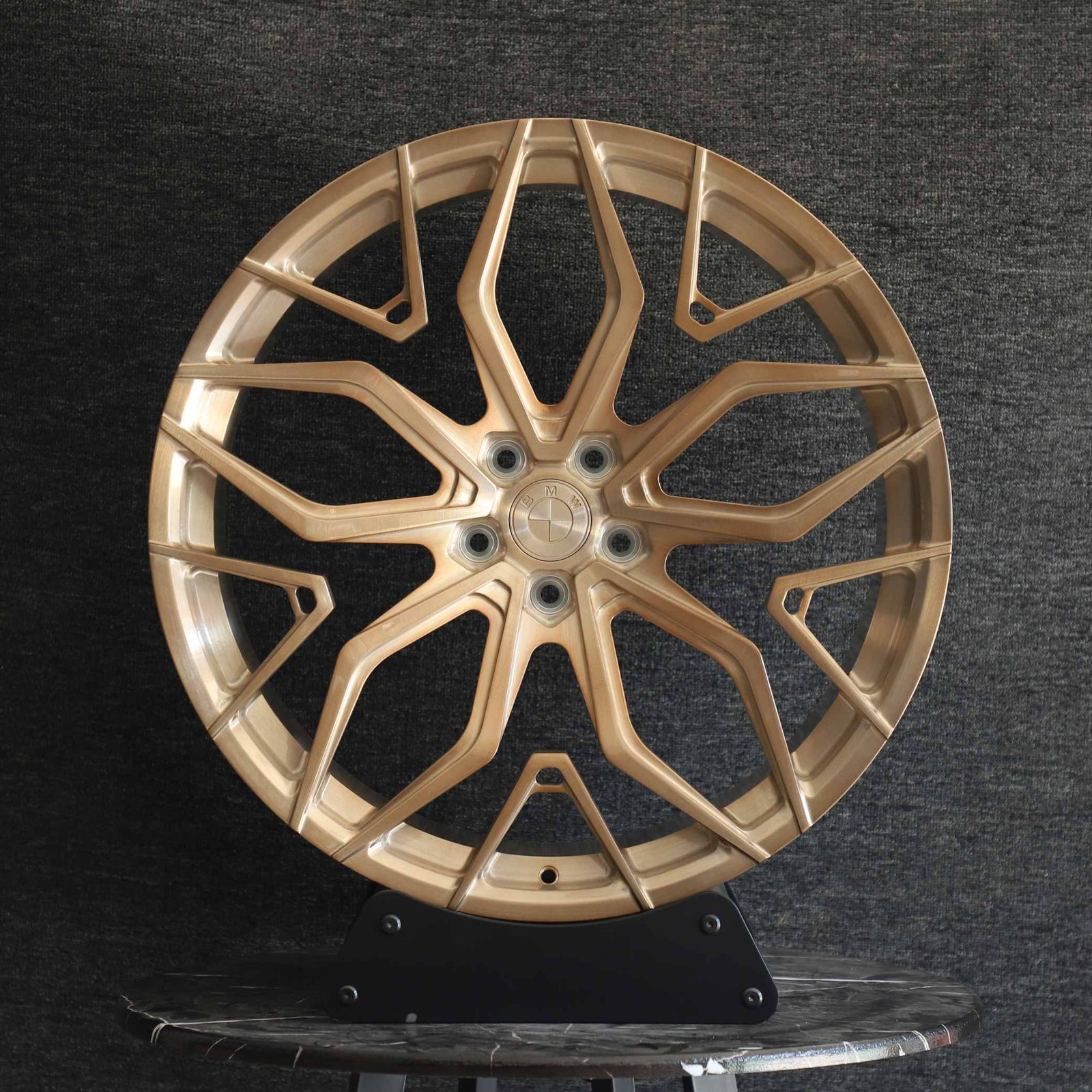 BMW 5 Series wheels – Transparent Copper Petal-Spoke, front view