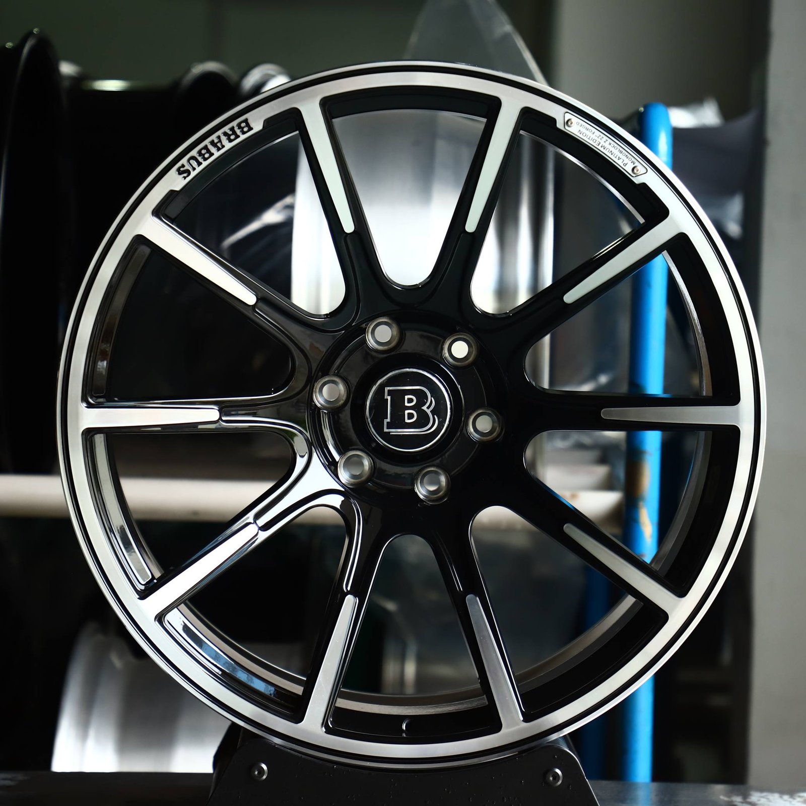 Mercedes-Benz G-Class wheels – Brabus Gloss Black 10-Spoke, front view