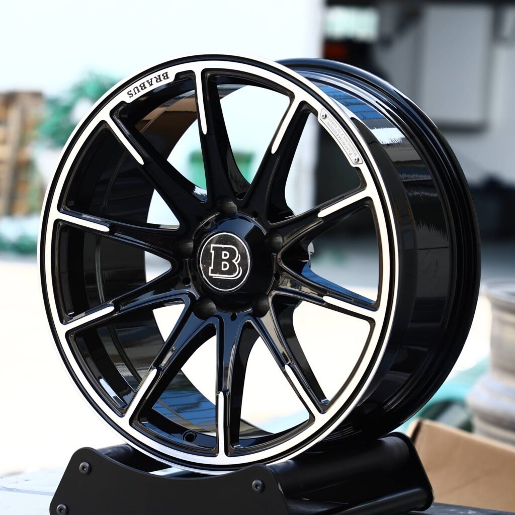 Brabus Gloss Black 10-Spoke Machined Lip Forged Wheels - Mercedes-Benz G-Class / Mercedes-Benz GLE Fitment (5-Lug) view 3
