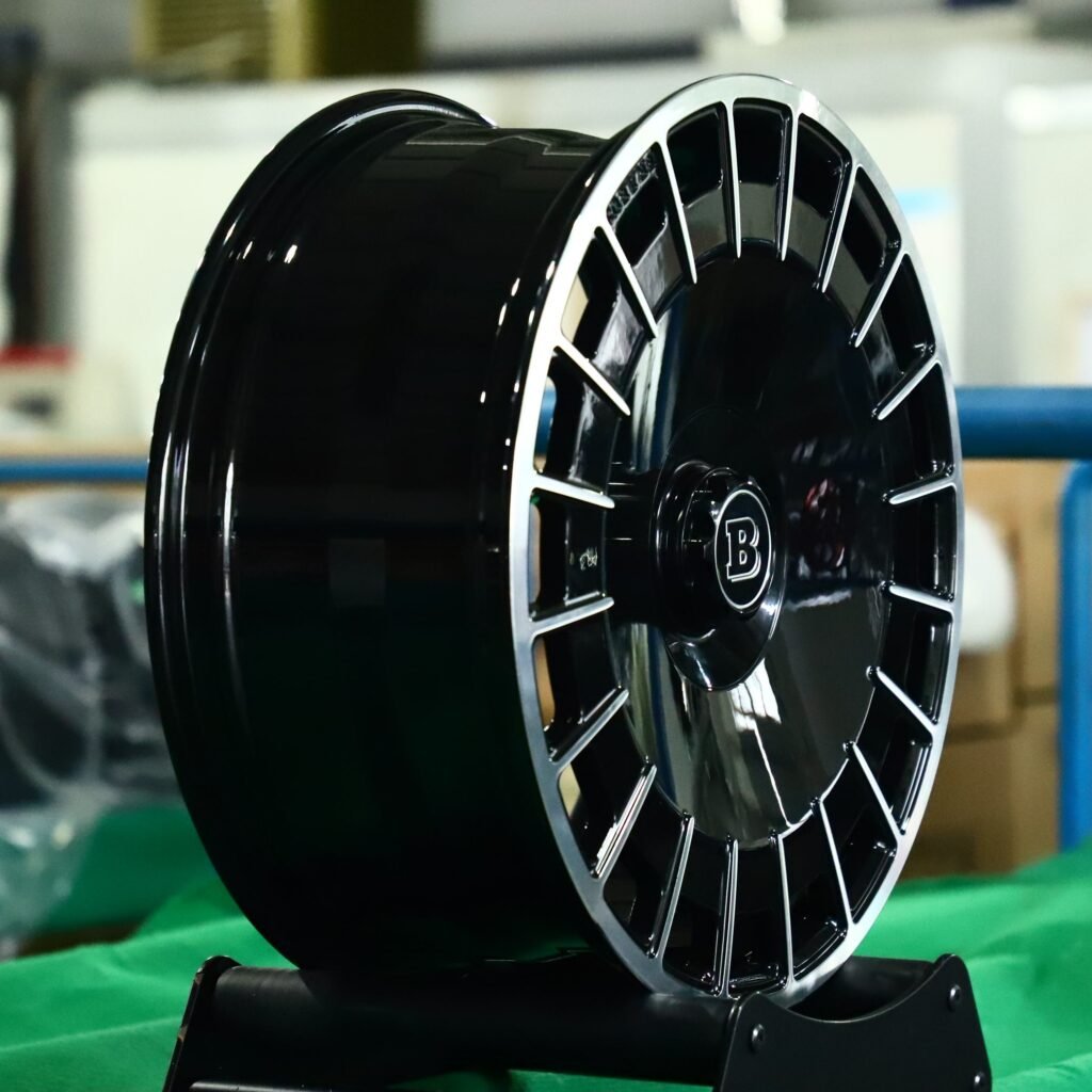 5x130 wheels – Brabus Gloss Black Full-Face, side view