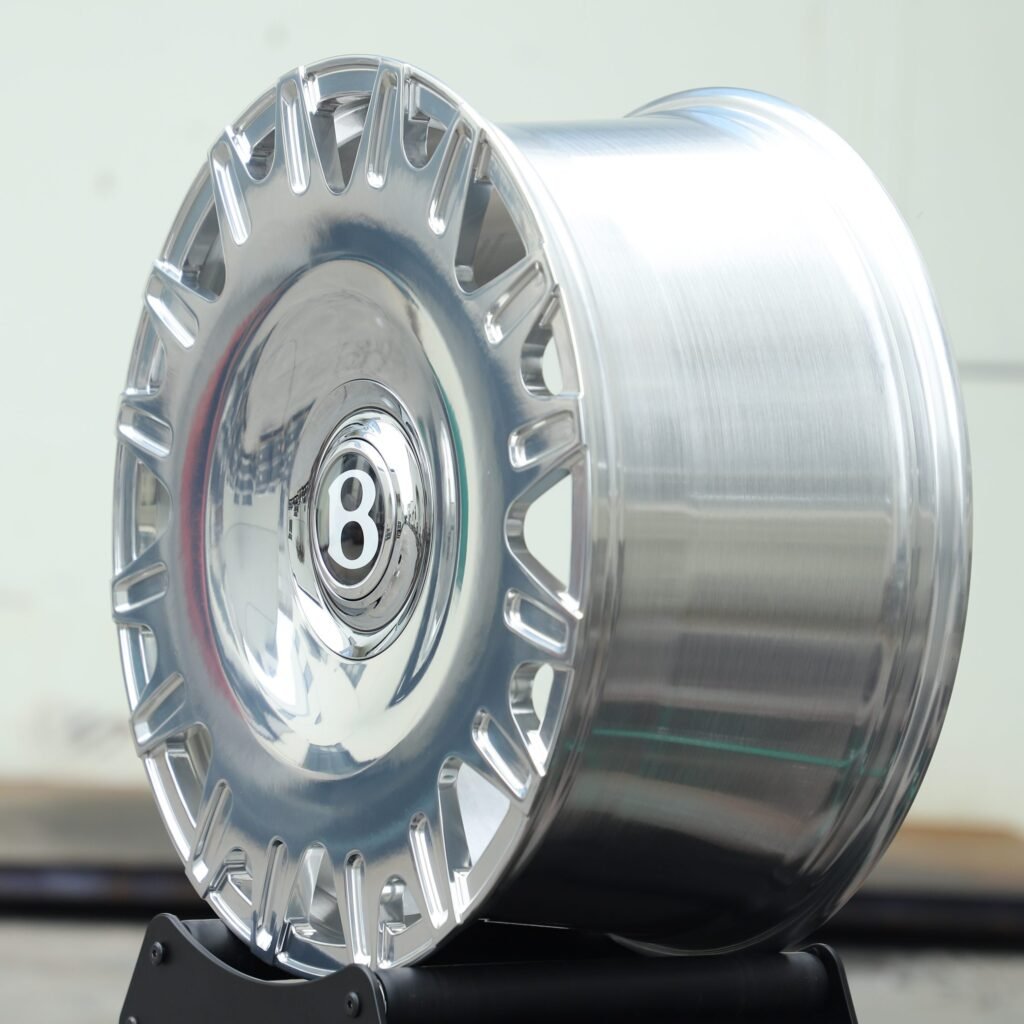 Bentley Continental GT wheels – Gloss Black Full-Face (Bentley OEM-Style), lip and barrel detail