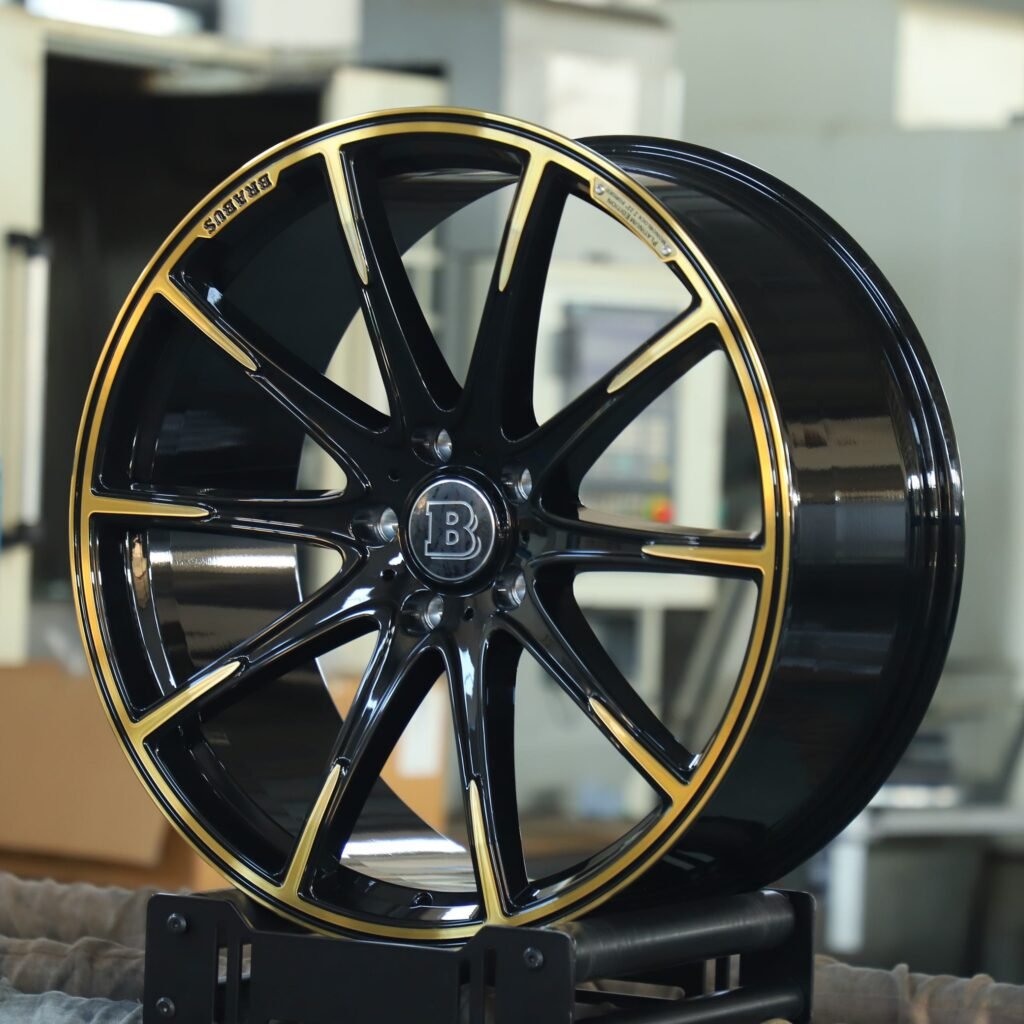 Mercedes-Benz GLE wheels – Brabus Gloss Black / Gold 10-Spoke Machined Lip, angled view