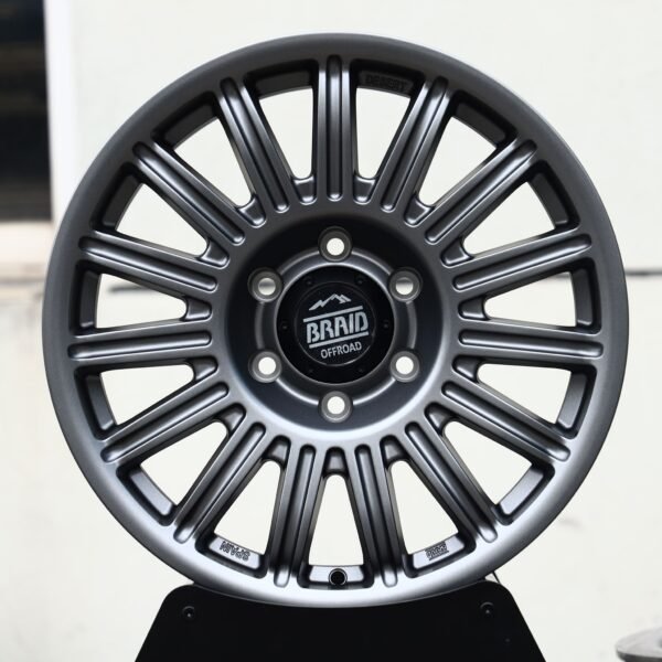 Chevrolet Silverado 1500 wheels – Matte Gunmetal Multi-Spoke (Braid-Style), front view