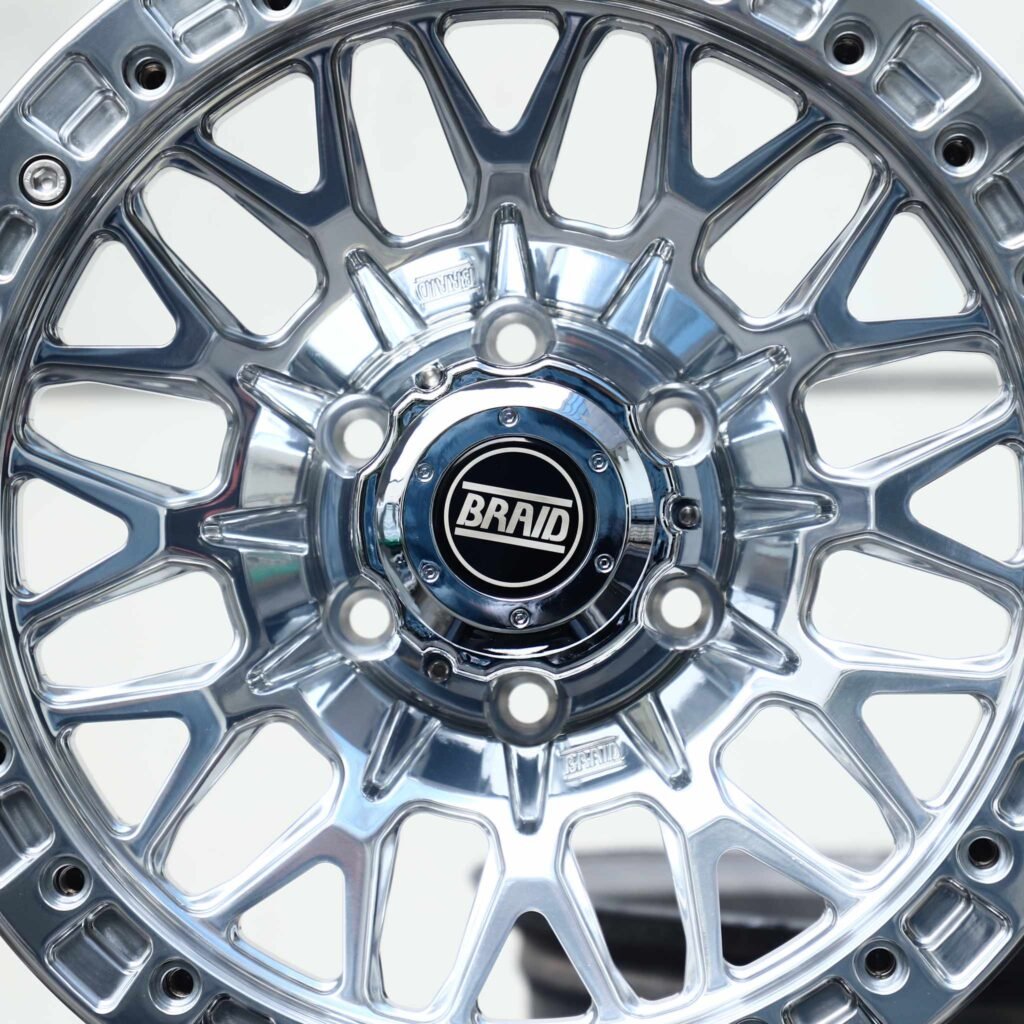 Toyota 4Runner wheels – Mirror Polished Mesh Beadlock (Braid-Style), lip and barrel detail