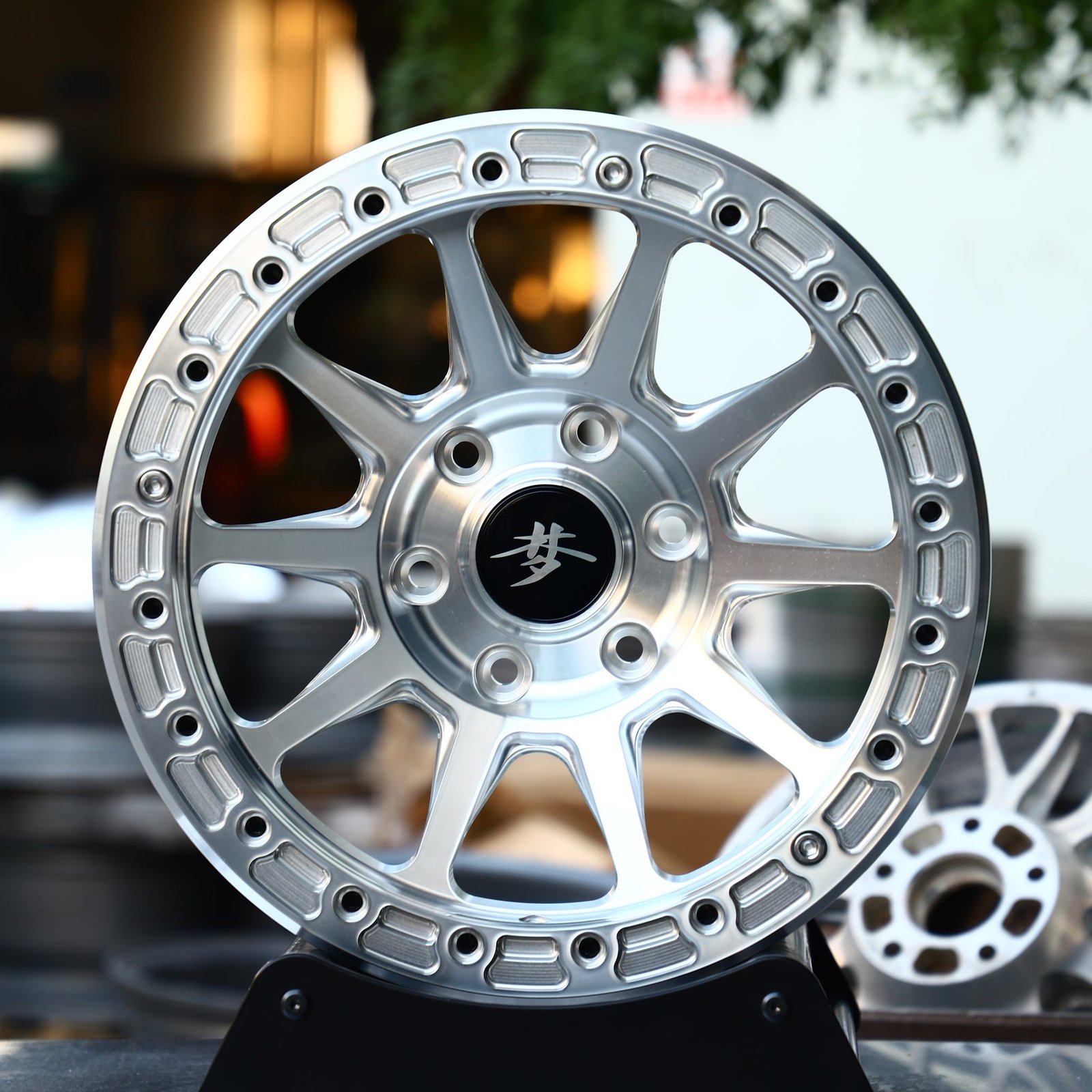 Ford F-150 wheels – Bright Silver 10-Spoke, front view