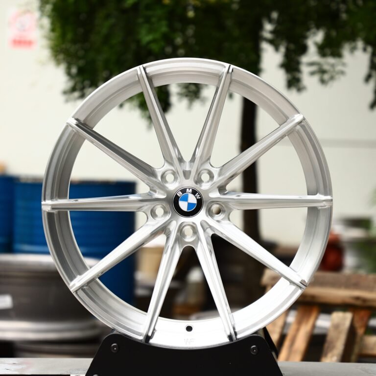 Audi RS3 wheels – Bright Silver 10-Spoke, front view