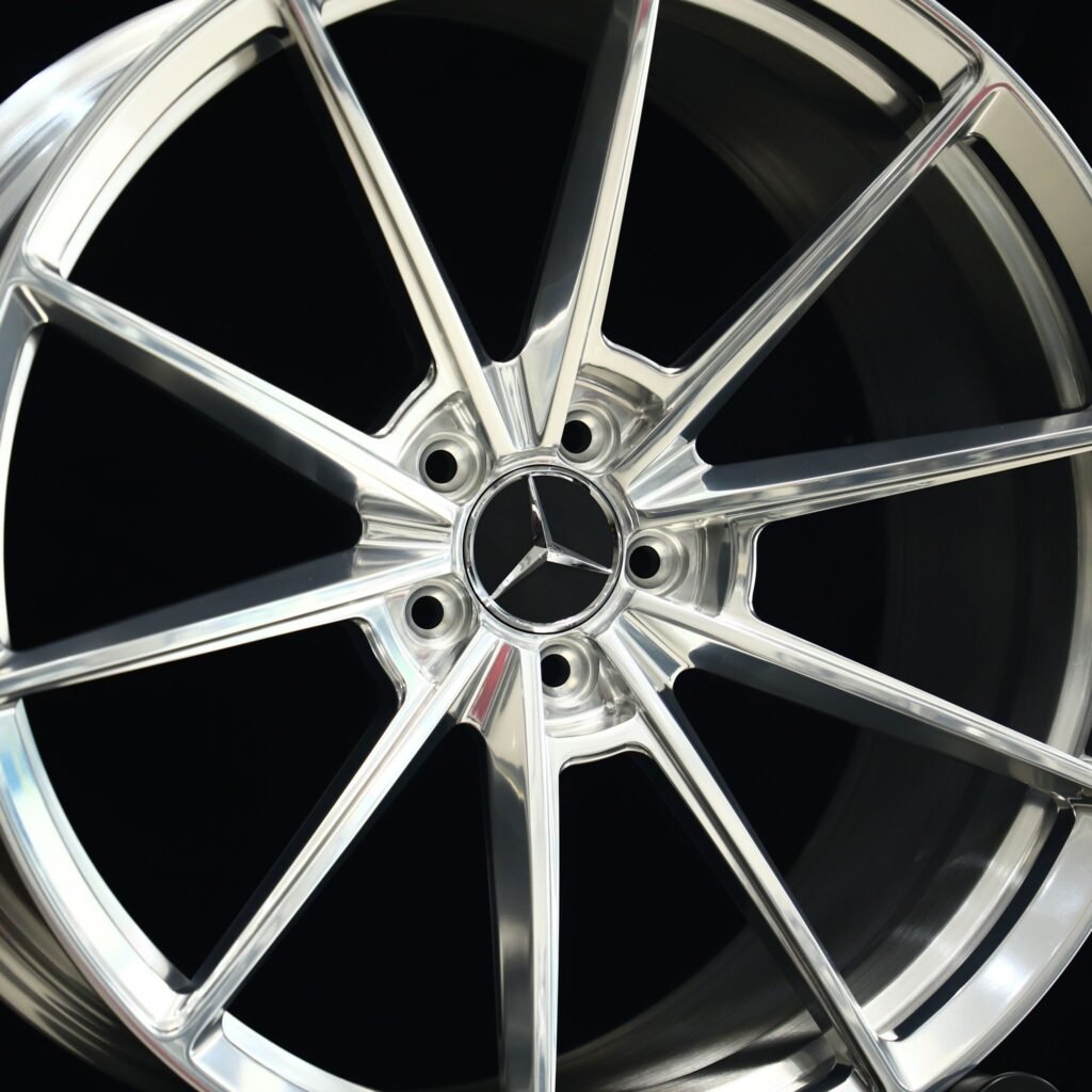 BMW M3 F80 wheels – Bright Silver 10-Spoke, lip and barrel detail