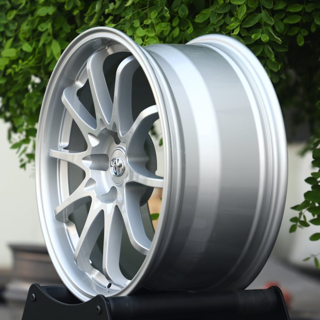 5x100 wheels – Bright Silver 10-Spoke, side view