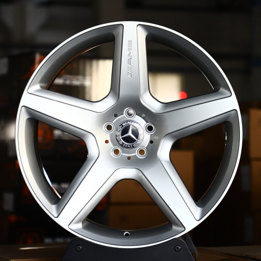 Mercedes-Benz E-Class wheels – Bright Silver 5-Spoke, front view