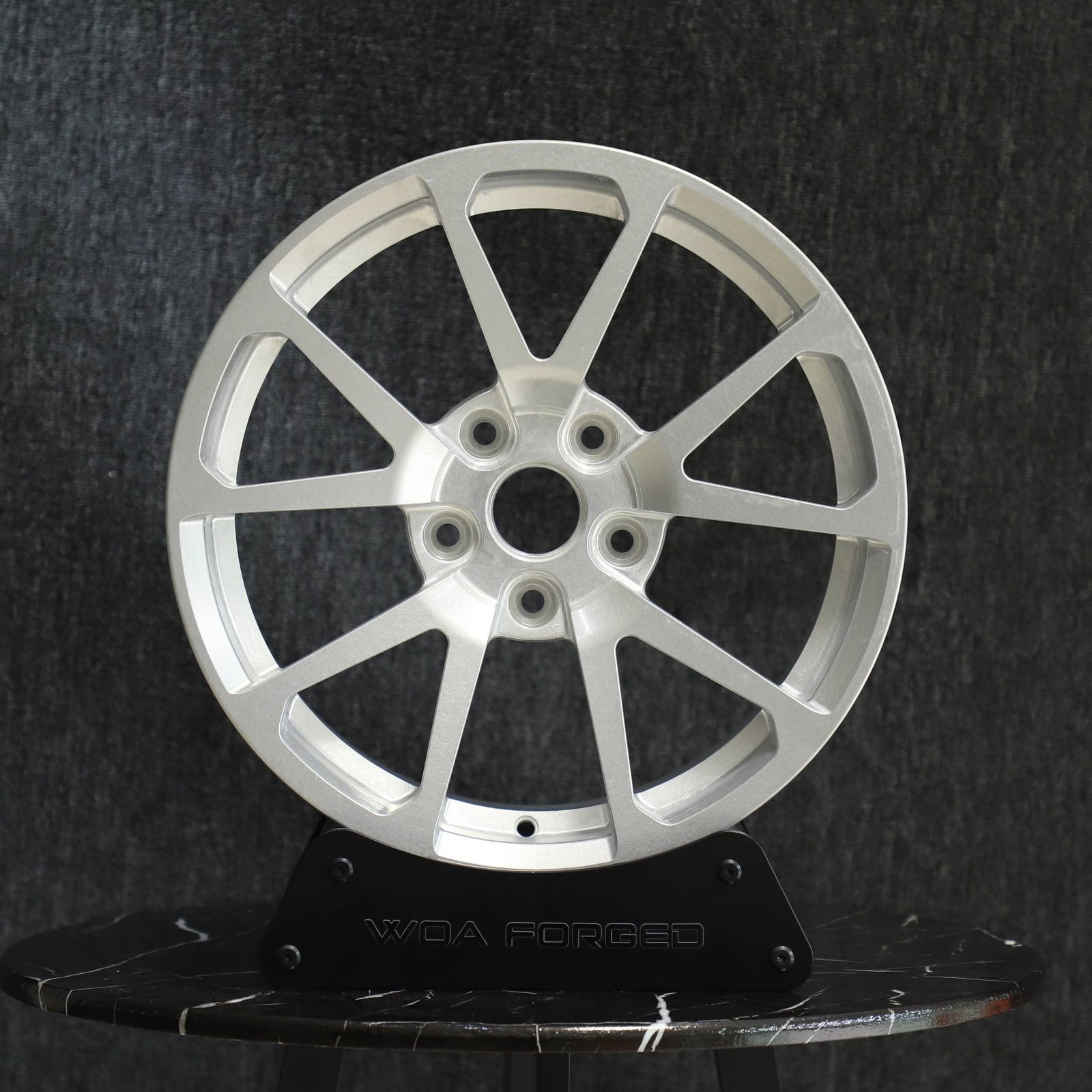 Toyota GR86 wheels – Bright Silver 5 V-Spoke, front view