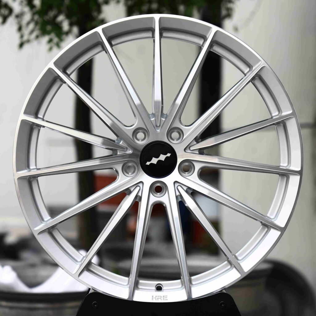 Buick Regal wheels – Bright Silver 5 W-Spoke (Buick OEM-Style), front view