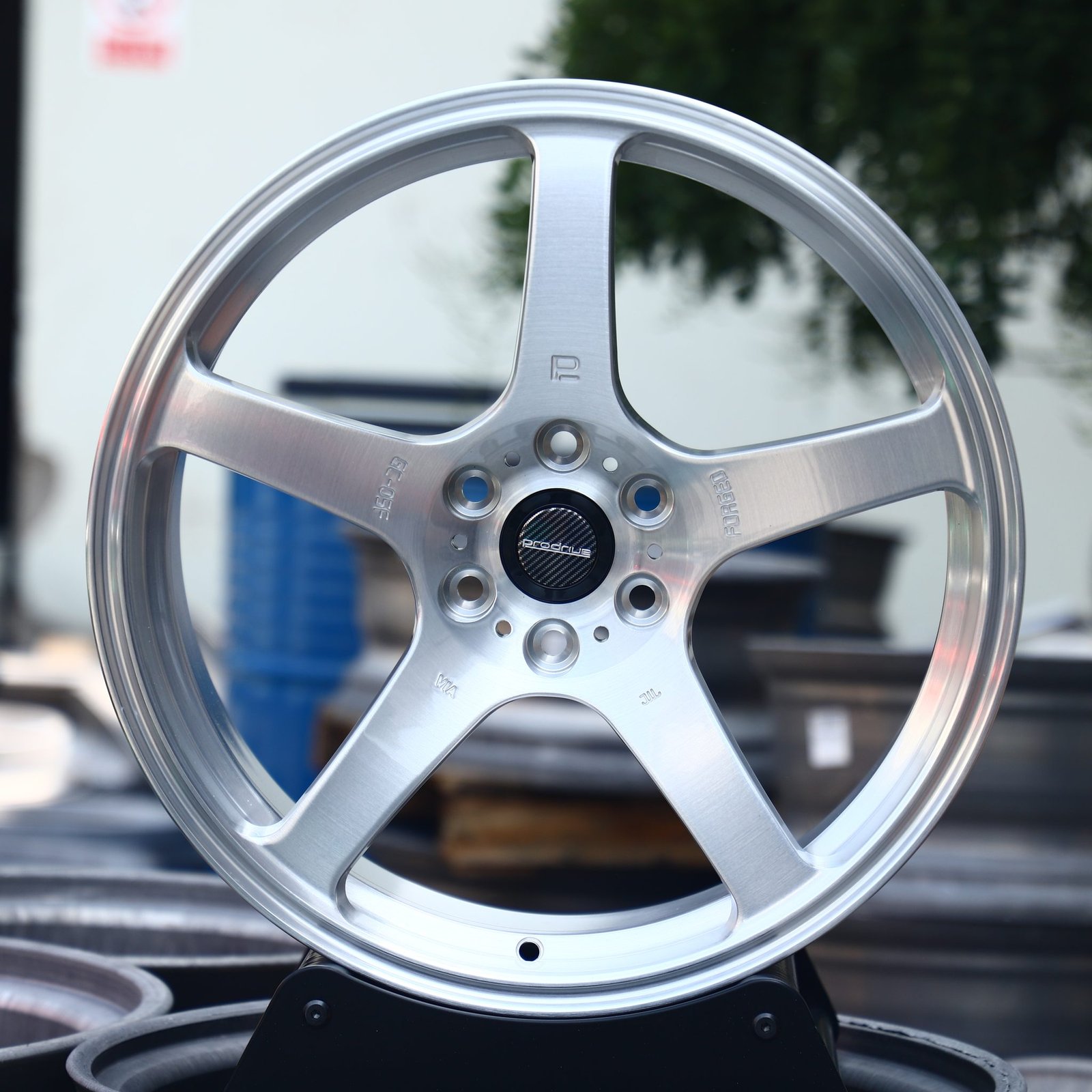 Porsche 911 992 wheels – Bright Silver 5-Spoke (Porsche OEM-Style), front view