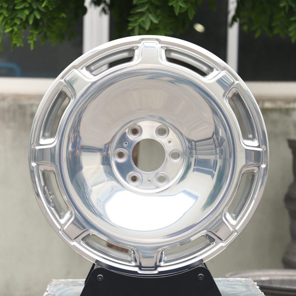 Toyota 4Runner wheels – Bright Silver Full-Face, front view
