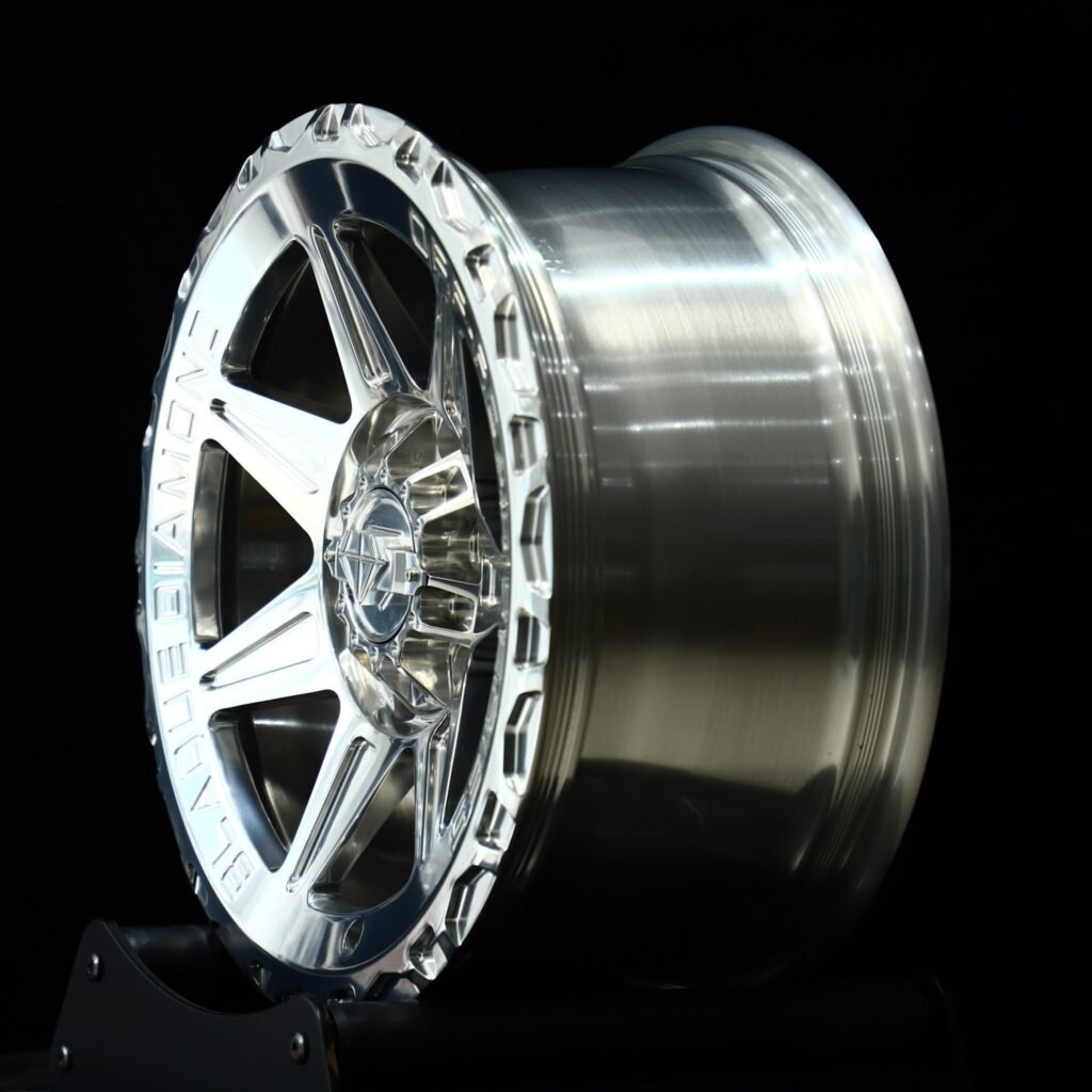 Toyota Land Cruiser wheels – Bright Silver 7-Spoke, angled view