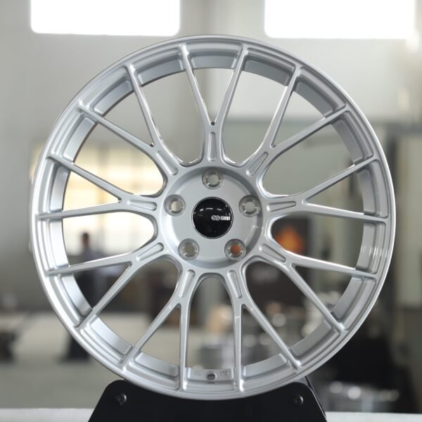 Toyota GR86 wheels – Bright Silver 9 Y-Spoke, front view
