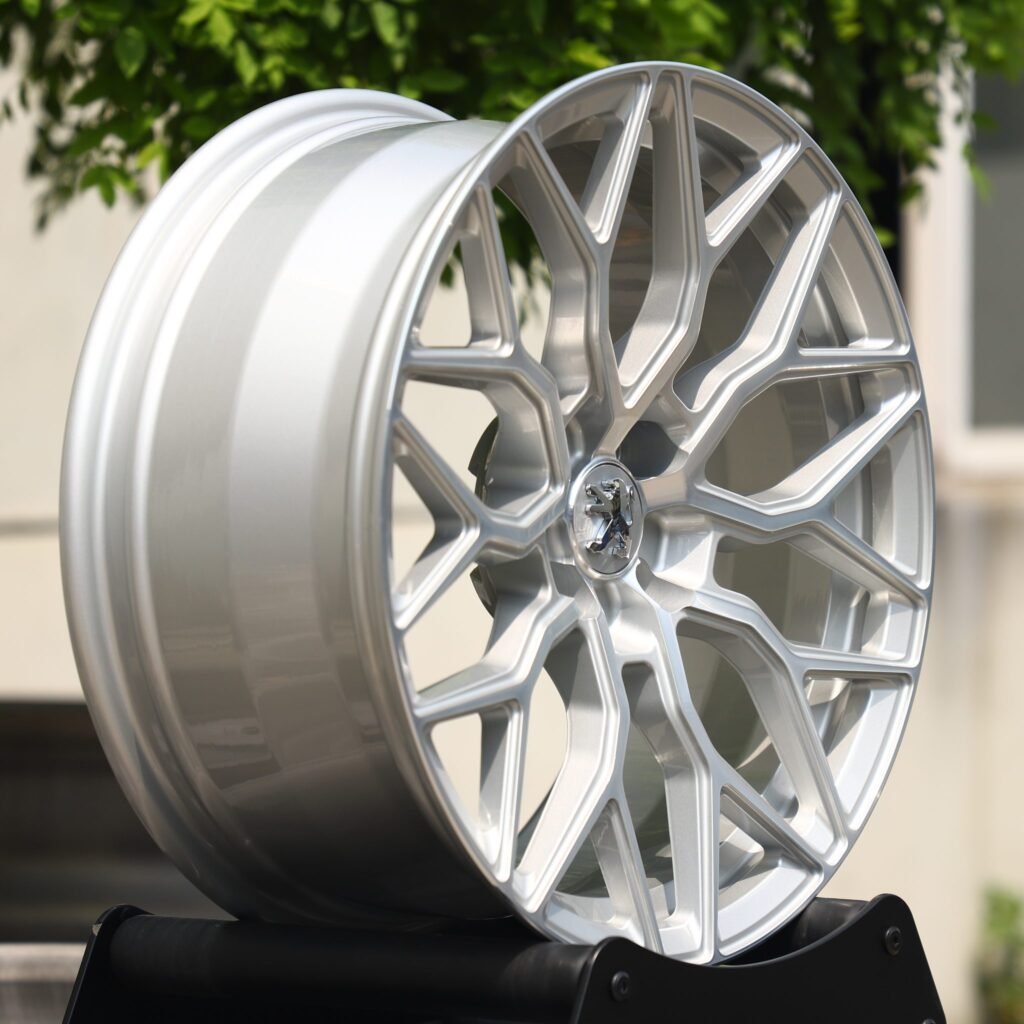 Peugeot 508 wheels – Bright Silver Custom (Peugeot OEM-Style), lip and barrel detail