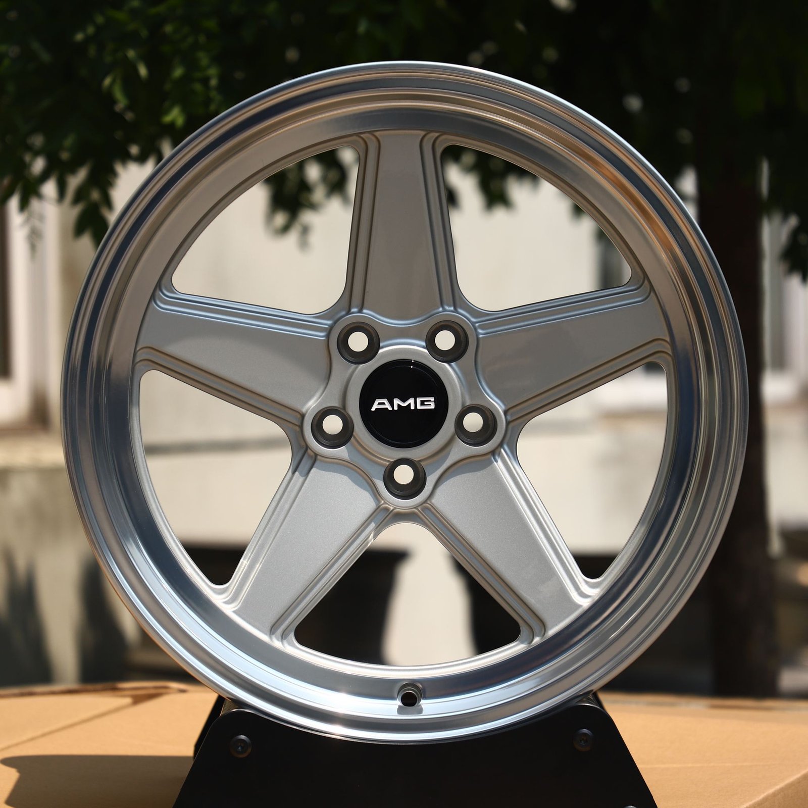 Mercedes-Benz E-Class wheels – Bright Silver Custom, front view