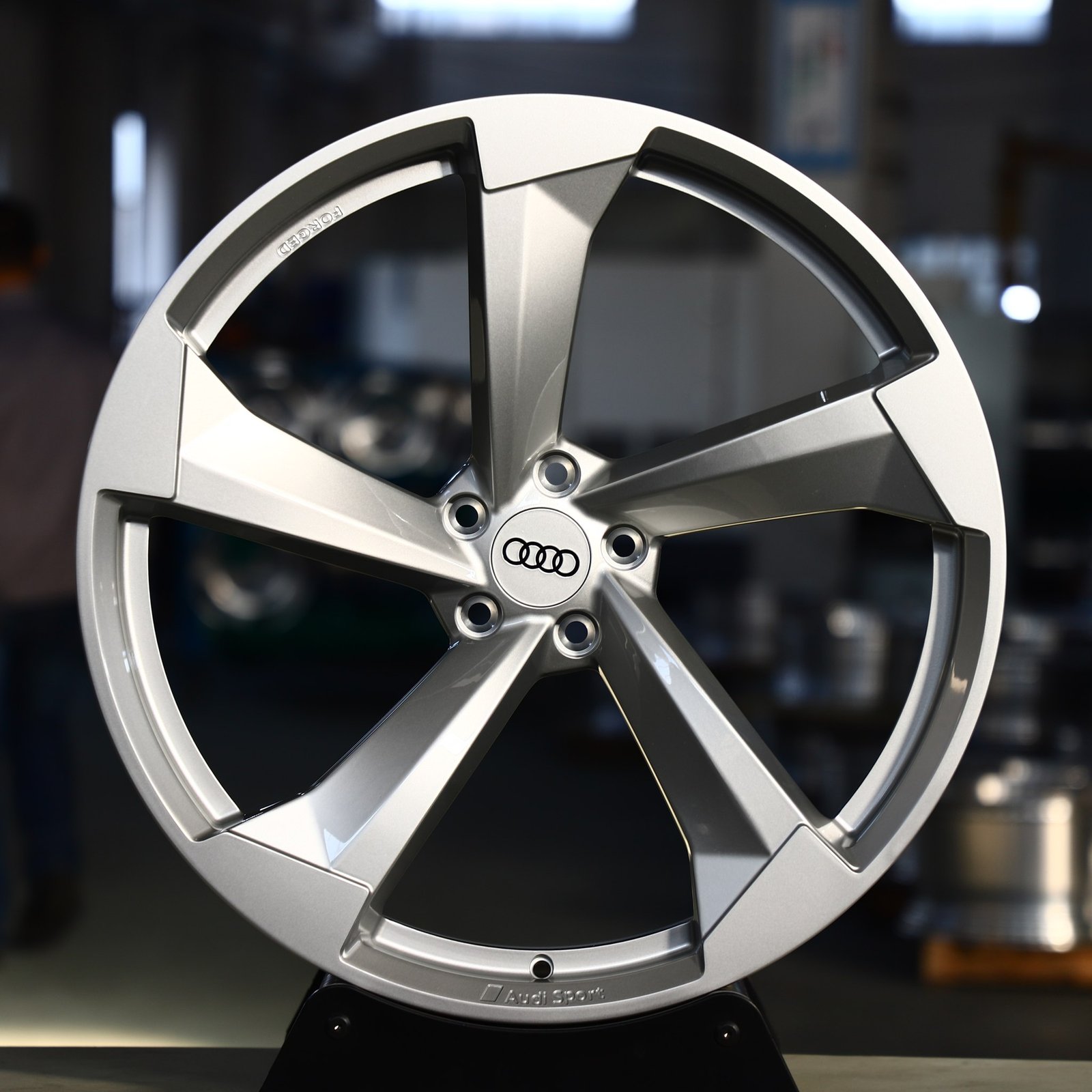 Audi A4 wheels – Bright Silver Directional Milled, front view