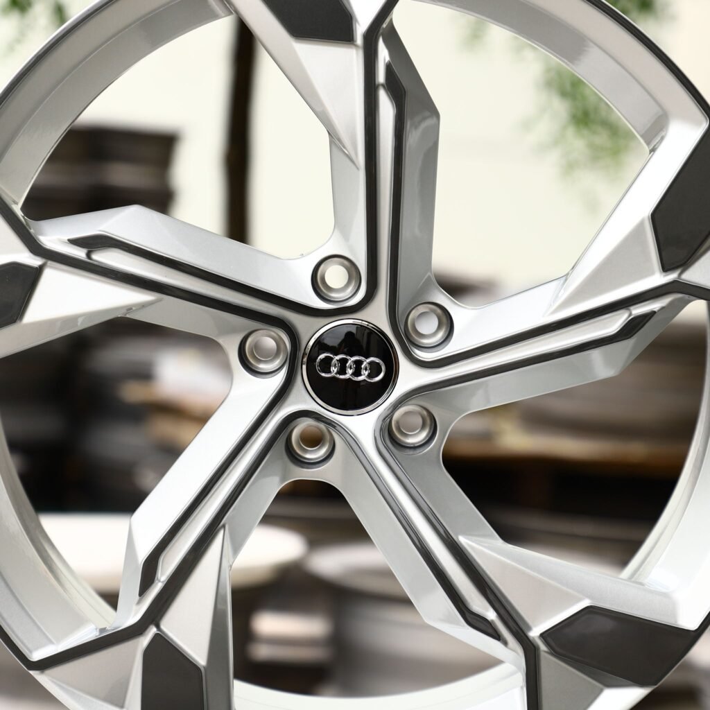 Audi RS3 8Y wheels – Bright Silver Directional Milled Machined Face, lip and barrel detail