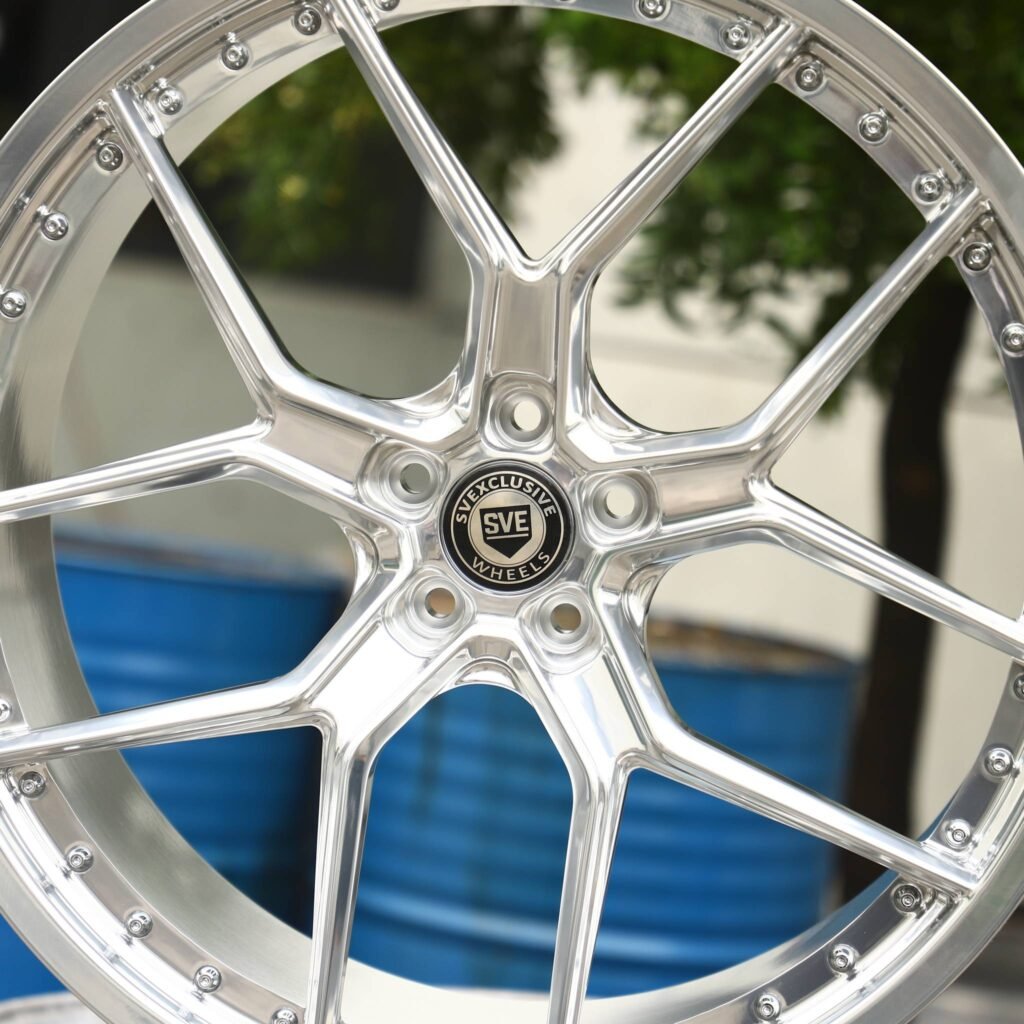 BMW M4 F82 wheels – Bright Silver Faux 2-Piece Riveted (SVE-Style), lip and barrel detail